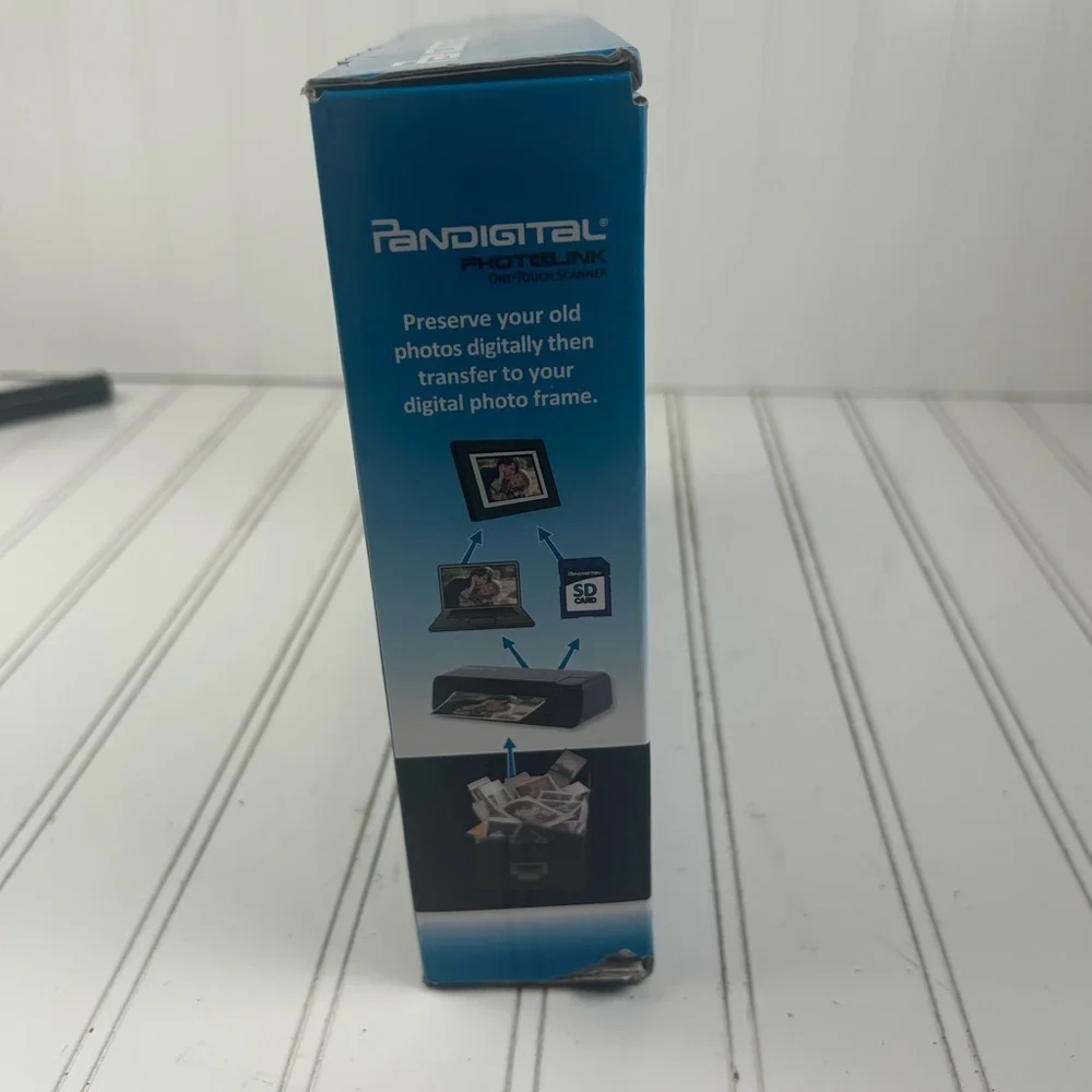 Pandigital PANSCN01 PhotoLink Mini Scanner -Black